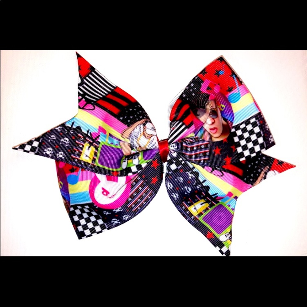 Large Bad Bunny Bow ✨FREE SHIPPING ON 5+ BOWS✨